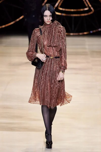 Look 2